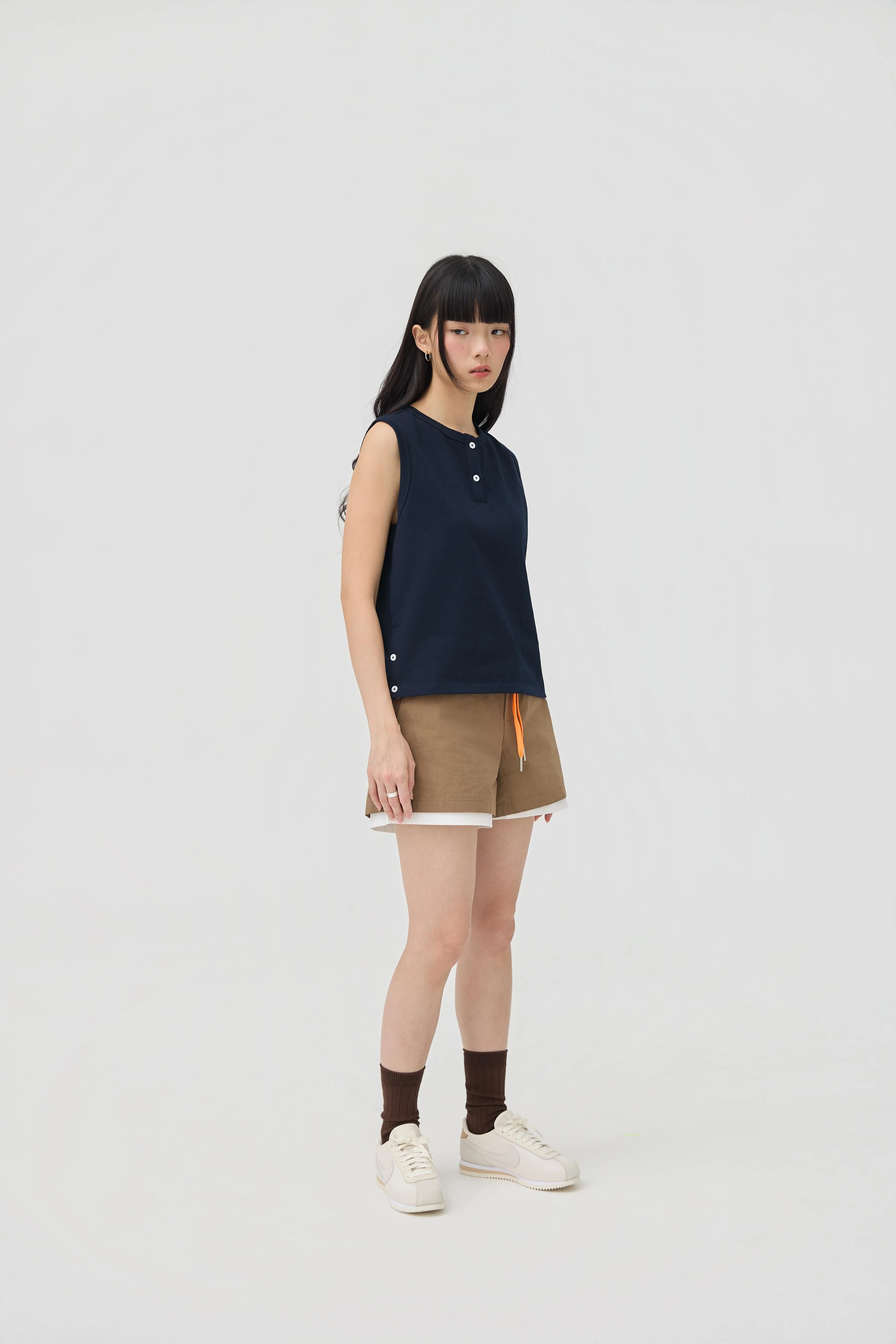 3EIGHTH | Musubi Henley Tank In Navy - Image 5