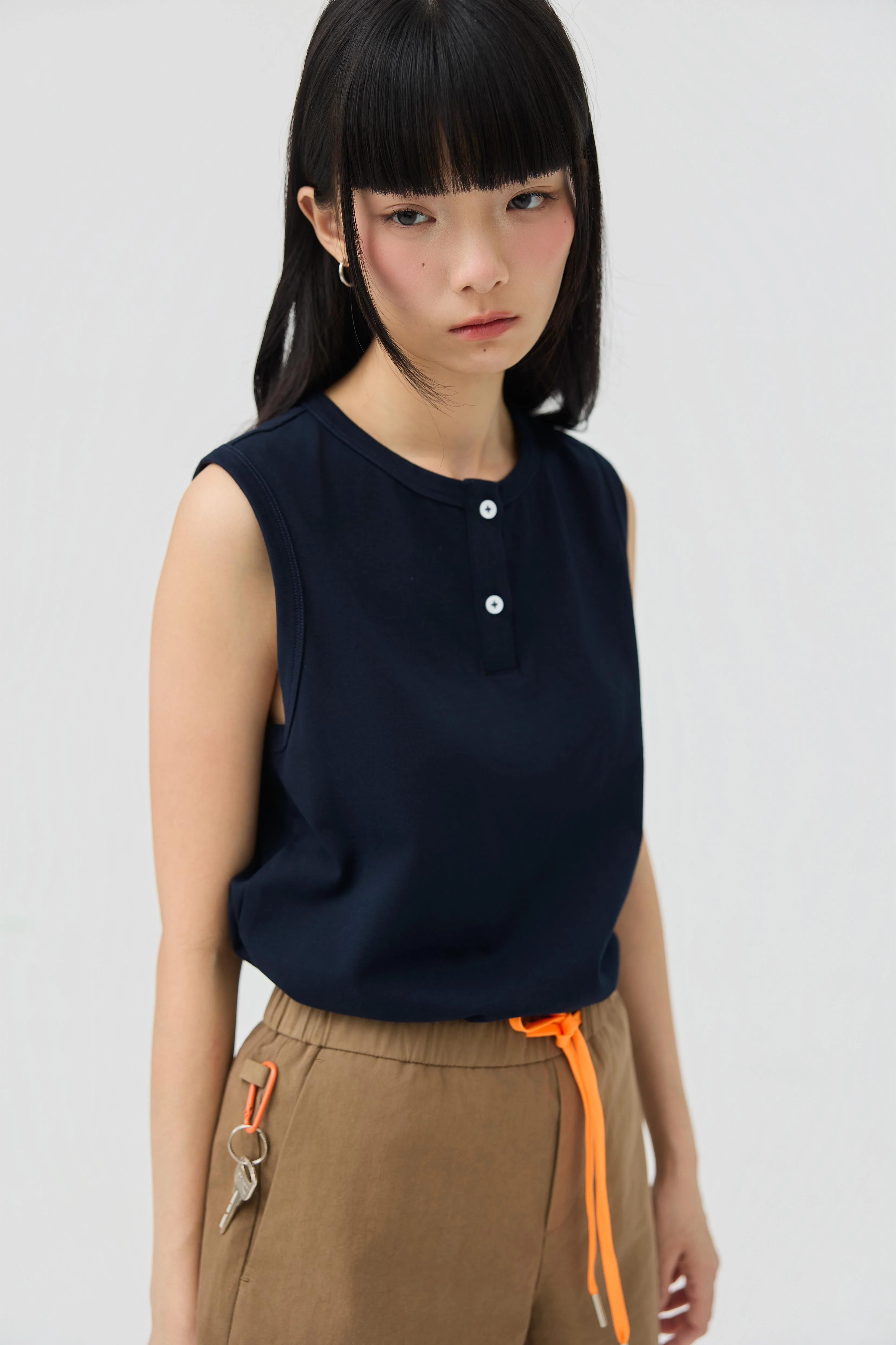 3EIGHTH | Musubi Henley Tank In Navy - Image 6