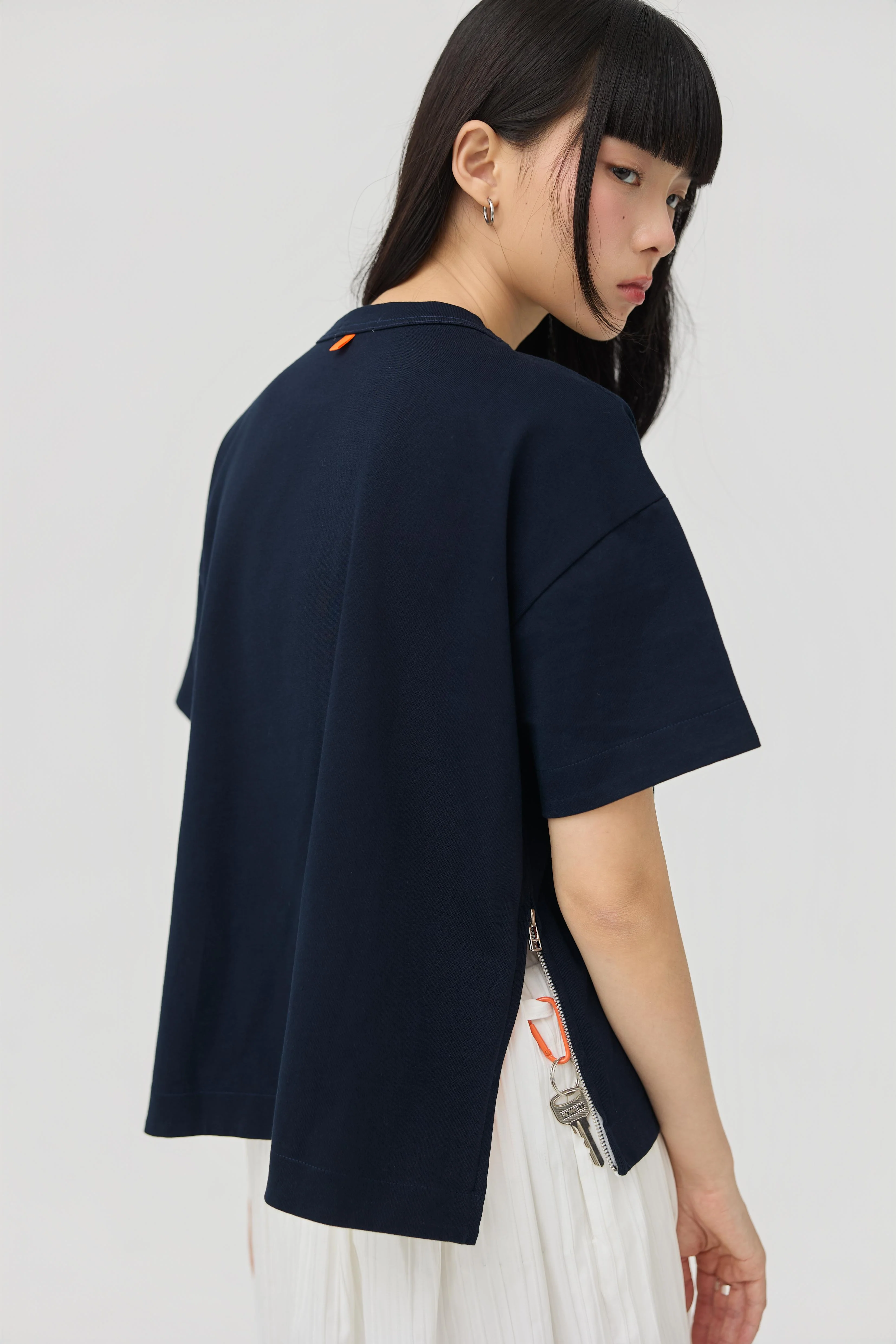 3EIGHTH | Sokko Zip Tee In Navy - Image 3