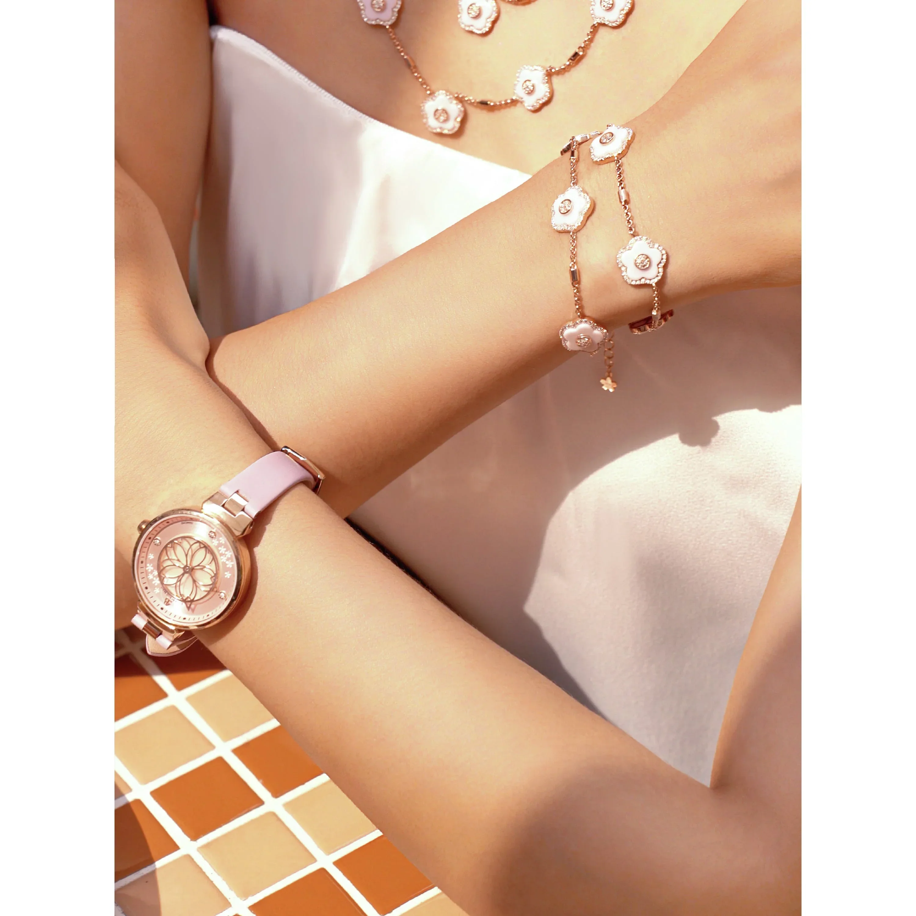 BLACK BY BLUE BRAVE | Cherry Blossom Bracelet Watch (32MM) - Image 7