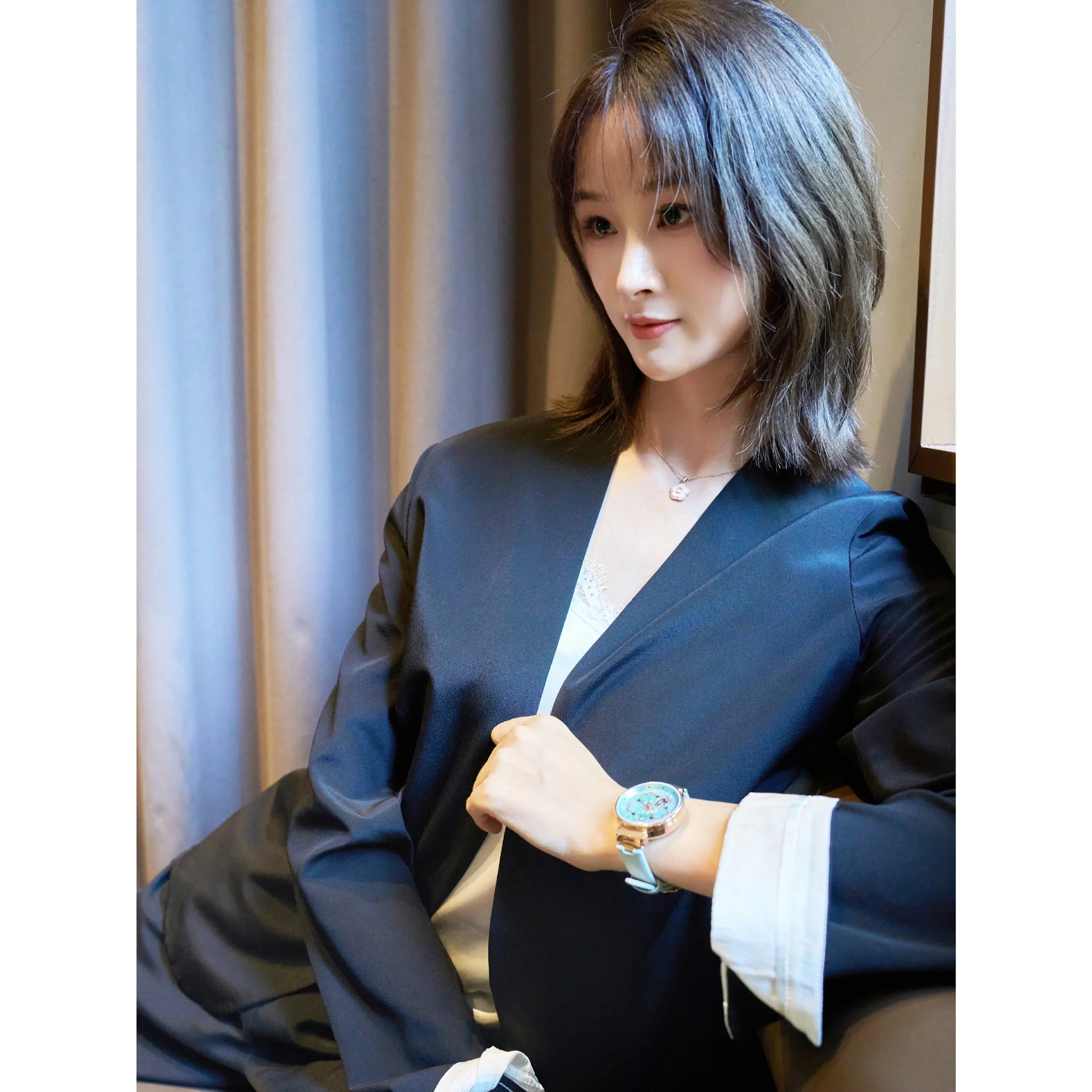 BLACK BY BLUE BRAVE | Cherry Blossom Automatic Blue Watch 36mm - Image 4
