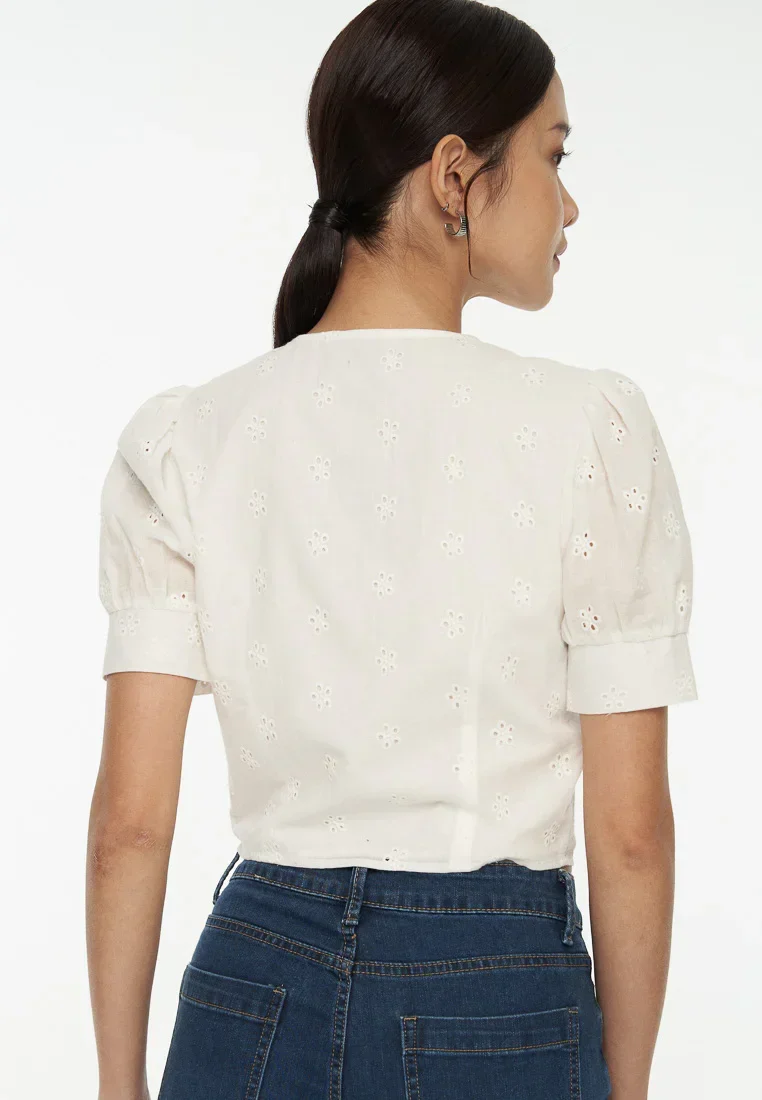 DRESSINGPAULA | Broderie Anglaise Short Sleeve Top - Image 3
